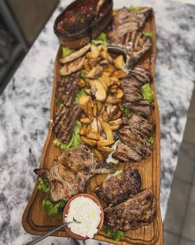 Meshana Skara — mixed grill